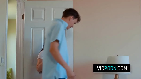 Cute asian teen Lulu Chu fucks with her boyfriend while his stepmom is home